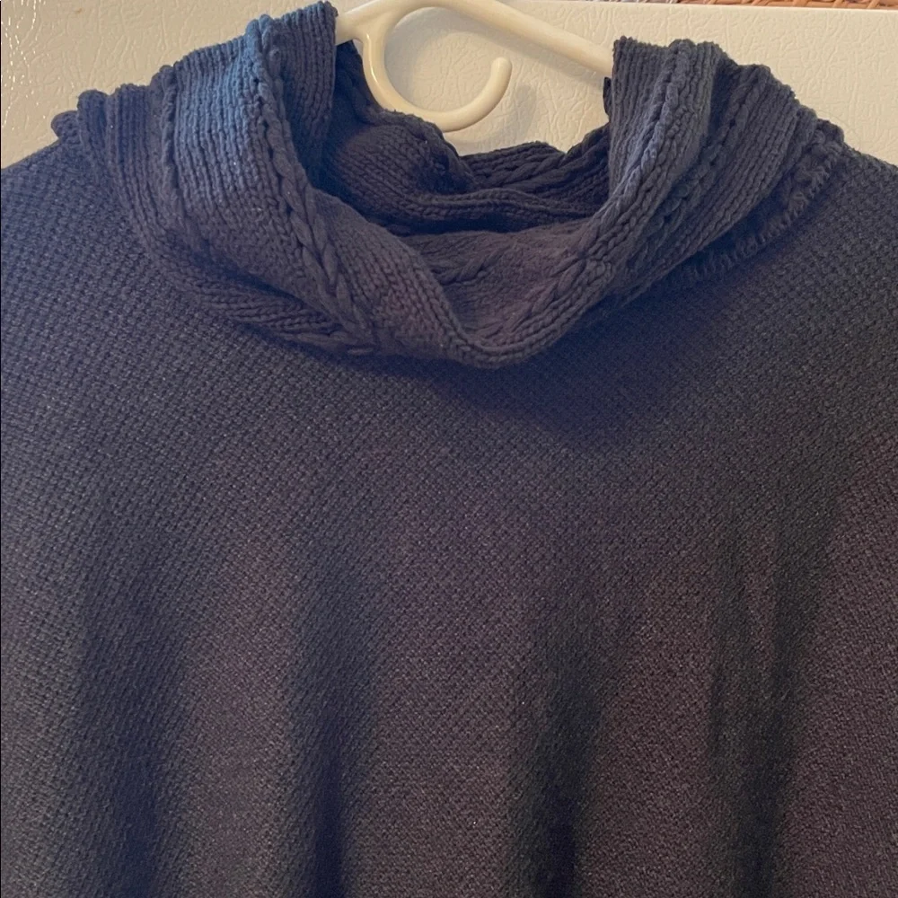 J. McLaughlin stay warm